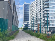 Apartment in Batumi for sale urgently. State - Black structure Photo 13