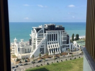 Renovated Apartment for sale with furniture in Batumi, Georgia. Flat with sea and mountains view. Photo 1