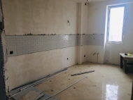 ბათუმში იყიდება ბინა მაღალ სართულზე ნაწილობრივი რემონტი ფოტო 2