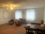 House for sale with a plot of land in Kutaisi, Georgia. Photo 4