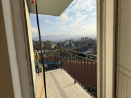 იყიდება ბინა ქალაქისა და მთების ხედით. ბათუმი. საქართველო. ფოტო 17
