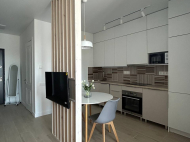 იყიდება გარემონტებული ბინა  ქალაქ ბათუმში ზღვასთან. საქართველო. ფოტო 5