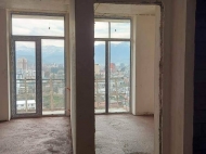 Апартаменты в новом жилом комплексе на новом бульваре в Батуми, Грузия. Фото 1