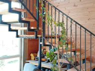 იყიდება კერძო სახლი მიწის ნაკვეთით ლიხაური, საქართველო. ფოტო 12