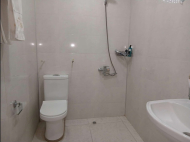 იყიდება გარემონტებული ბინა ავეჯით მთების ხედით. ბათუმი. საქართველო. ფოტო 15