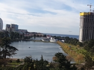 Flat for sale in Old Batumi, Georgia. May 6 Park view and Lake Nurigel. Photo 2