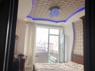 Urgently for sale a renovated apartment in a new building in Batumi, Georgia. Photo 6