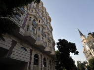 Luxury apartments in the "Residence Tapis Rouge". 10-storey building located in the center, near the sea, on Rustaveli Avenue, corner of D.Tavdadebuli St. in Batumi, Georgia. Photo 5