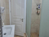 იყიდება ბინა ქალაქის ცენტრში ზღვასთან. ბათუმი. საქართველო. ფოტო 15