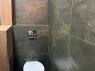 სასწრაფოდ იყიდება ბინა რემონტით ლერმონტოვის ქუჩაზე ბათუმში საქართველო ფოტო 10