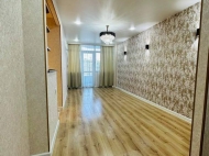 Apartment for sale with renovate in Batumi. Flat for sale at the seaside Batumi, Georgia. "YALCIN STAR RESIDENCE" Photo 4