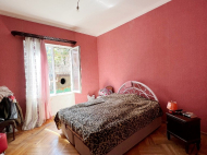 Продается частный дом с земельным участком в Кутаиси, Грузия. Фото 1