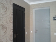 Urgently sell new refurbished apartment Photo 1