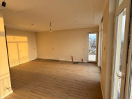 იყიდება ბინა ქალაქისა და მთების ხედით. ბათუმი. საქართველო. ფოტო 3