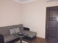 In the old Batumi for rent apartment. Photo 3