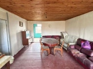 House for sale with a plot of land in the suburbs of Samtredia, Georgia. Photo 3