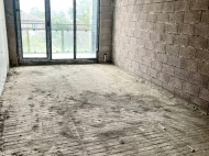 Apartment in Batumi for sale urgently. State - Black structure Photo 4