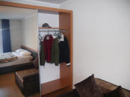 იყიდება გარემონტებული ბინა ავეჯით და  მთის ხედით. ბაკურიანი. საქართველო. ფოტო 6