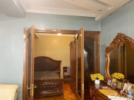 Renovated flat for sale with furniture in the centre of Batumi, Georgia.  Photo 6