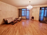 Продается квартира с дорогим ремонтом в Тбилиси. Купить апартаменты в Тбилиси, Грузия. Выгодно для коммерческой деятельности. Фото 3