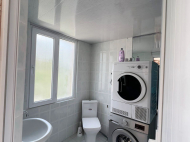 Продается частный дом с земельным участком в Эрге, Грузия. У реки. Природный родник. Фото 13