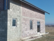 House for sale with a plot of land in the suburbs of Tbilisi, Bazaleti Lake. Photo 3