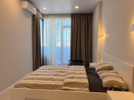 Buy an apartment in a completed new building on “New Boulevard” in Batumi, Georgia. Photo 3