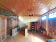 იყიდება კერძო სახლი თხილის ბაღით. სამტრედია. საქართველო. ფოტო 2