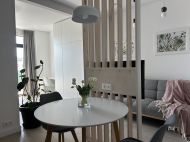 იყიდება გარემონტებული ბინა  ქალაქ ბათუმში ზღვასთან. საქართველო. ფოტო 4