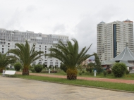 The residential complex by the sea in the center of Batumi on Gorgiladze St., corner of Javakhishvili St. Apartments in a new residential complex near the sea, center of Batumi, Georgia. Photo 2