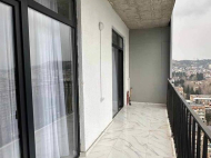 Flat for sale in Tbilisi, Georgia. The apartment has good modern renovation. Photo 11