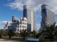 The residential complex of hotel-type "SEA TOWERS" by the sea, center of Batumi on Sherif Khimshiashvili St. Apartments by the sea in a residential complex hotel-type "SEA TOWERS" in the center of Batumi, Georgia. Photo 2