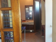 Urgent sale in the old Batumi apartment for sale. Photo 4