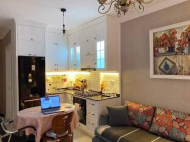 Renovated flat for sale at the seaside Batumi, Georgia. Photo 3