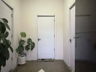 იყიდება ბათუმის წყნარ ადგილას ორსართულიანი კერძო სახლი მიწის ნაკვეთთან. ფოტო 9