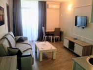 Renovated аpartment for sale with furniture in Batumi, Georgia. Flat with sea view. Photo 4