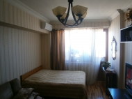 Продажа квартиры в старом Батуми. Квартира с ремонтом и видом на отель Sheraton Batumi Hotel Фото 3