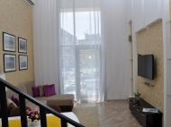 Renovated аpartment for sale at the seaside Batumi, Georgia. Flat with sea view. Photo 1