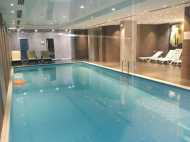 იყიდება გარემონტებული ბინა ავეჯით და  მთის ხედით. ბაკურიანი. საქართველო. ფოტო 17