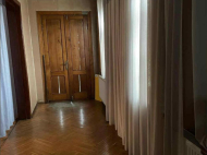 House with land for sale in Zugdidi, Georgia. A great option for commercial activity. Photo 4