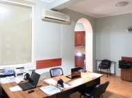 Office space for renting in the centre of Batumi. Office space for renting in Old Batumi, Georgia. Photo 17