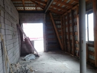 იყიდება ბინა ბათუმში შავი კარკასის მდგომარეობაში ფოტო 6