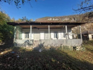 Продается частный дом с земельным участком в Цагери, Грузия. Фото 2