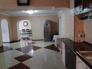 House for sale with a plot of land in Telavi, Georgia. Photo 2
