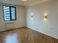 Flat for sale on the New Boulevard in Batumi. Renovated flat for sale on the New Boulevard in Batumi, Georgia. Photo 6
