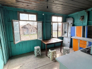 House for sale with a plot of land in the suburbs of Samtredia, Georgia. Photo 4