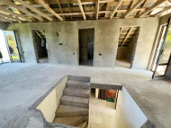 იყიდება კერძო სახლი მიწის ნაკვეთით მახინჯაურში, საქართველო. ფოტო 7