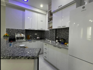 იყიდება გარემონტებული ბინა ავეჯით მთების ხედით. ბათუმი. საქართველო. ფოტო 9