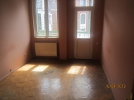 Office space for renting in the centre of Batumi. Office space for renting in Old Batumi, Georgia. Photo 25
