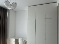 იყიდება გარემონტებული ბინა  ქალაქ ბათუმში ზღვასთან. საქართველო. ფოტო 8